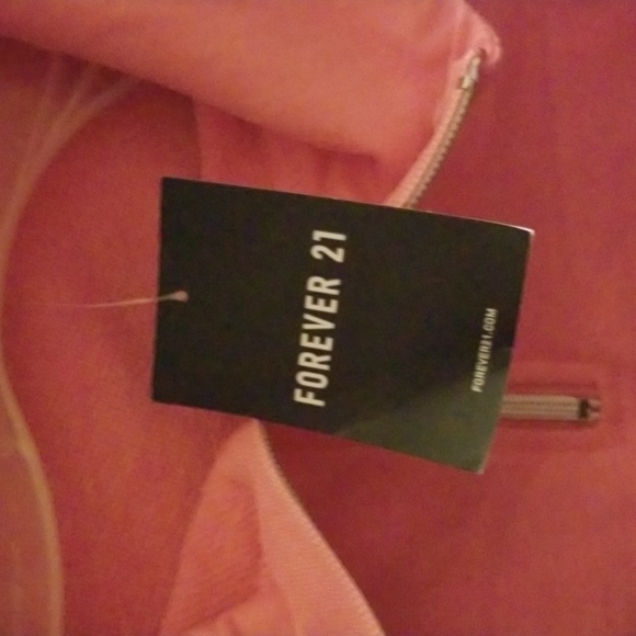 Athletic pullover - Picture 3 of 4